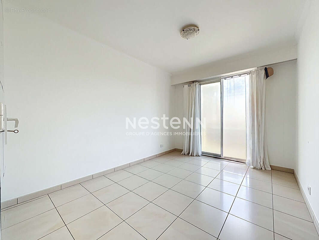 Appartement à VALLAURIS