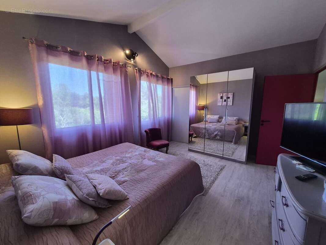 À vendre, Castelnau-Magnoac (Hautes-Pyrénées): Villa d'architecte 4 chambres, espace de vie ouvert, un garage/atelier et une pis - photo 19