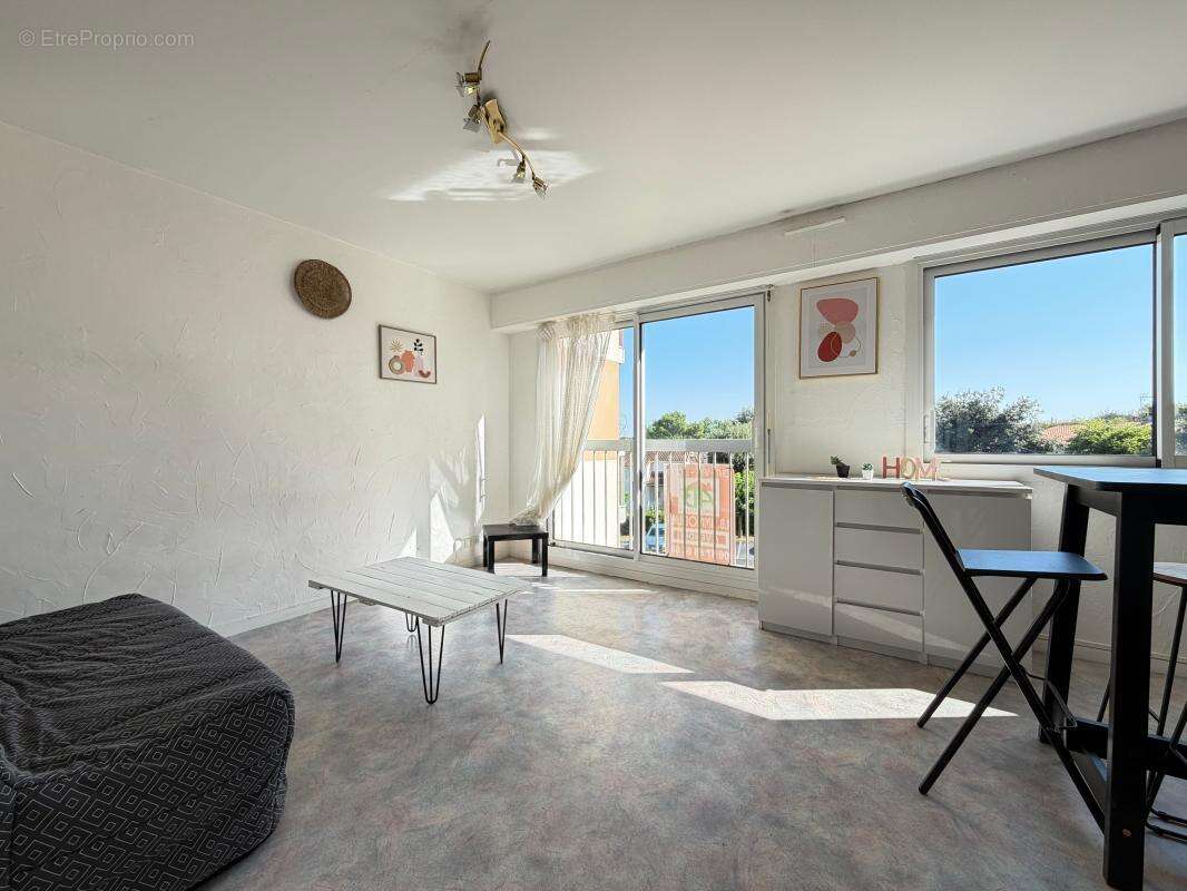 STUDIO au calme, à 100 m Plage - photo 2