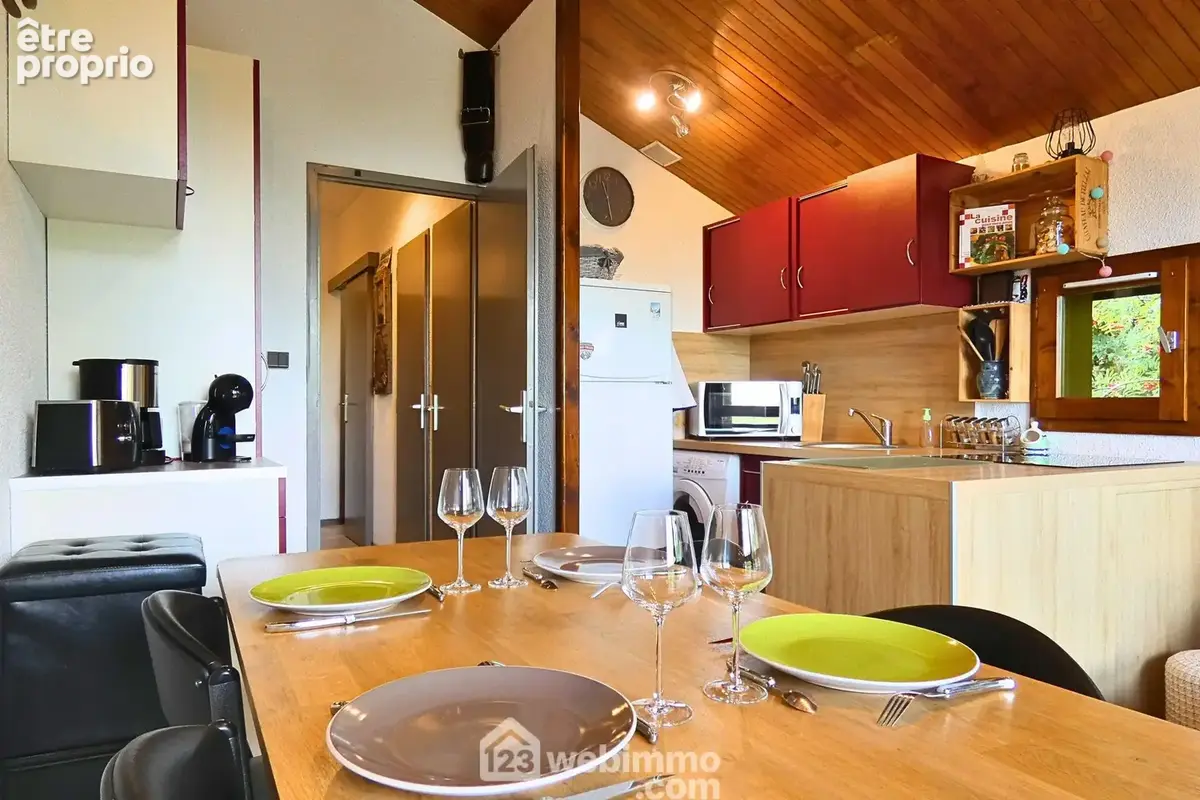 Appartement T2bis situé à seulement 100 mètres des pistes de l'Espace Diamant. - Appartement à CREST-VOLAND