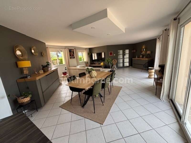 Maison à SAINT-AUBIN-ROUTOT