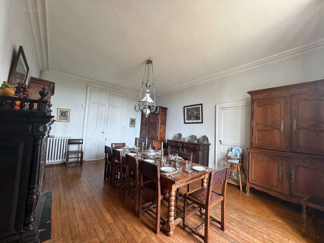 670 m² à Saint-Jean-Ligoure  - photo 9