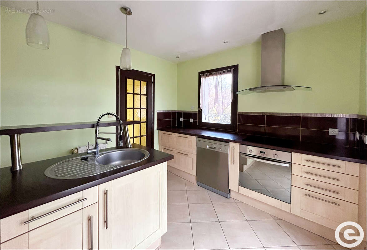 Maison à SAINT-MARTIN-DU-TERTRE