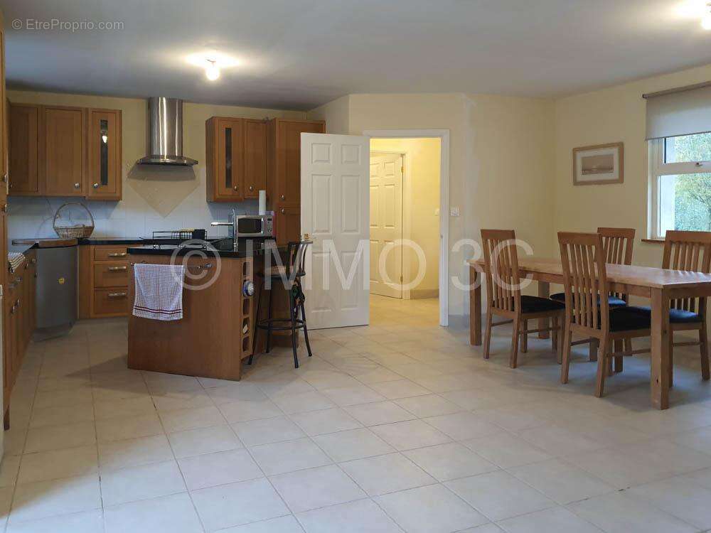 Maison à CHEF-BOUTONNE