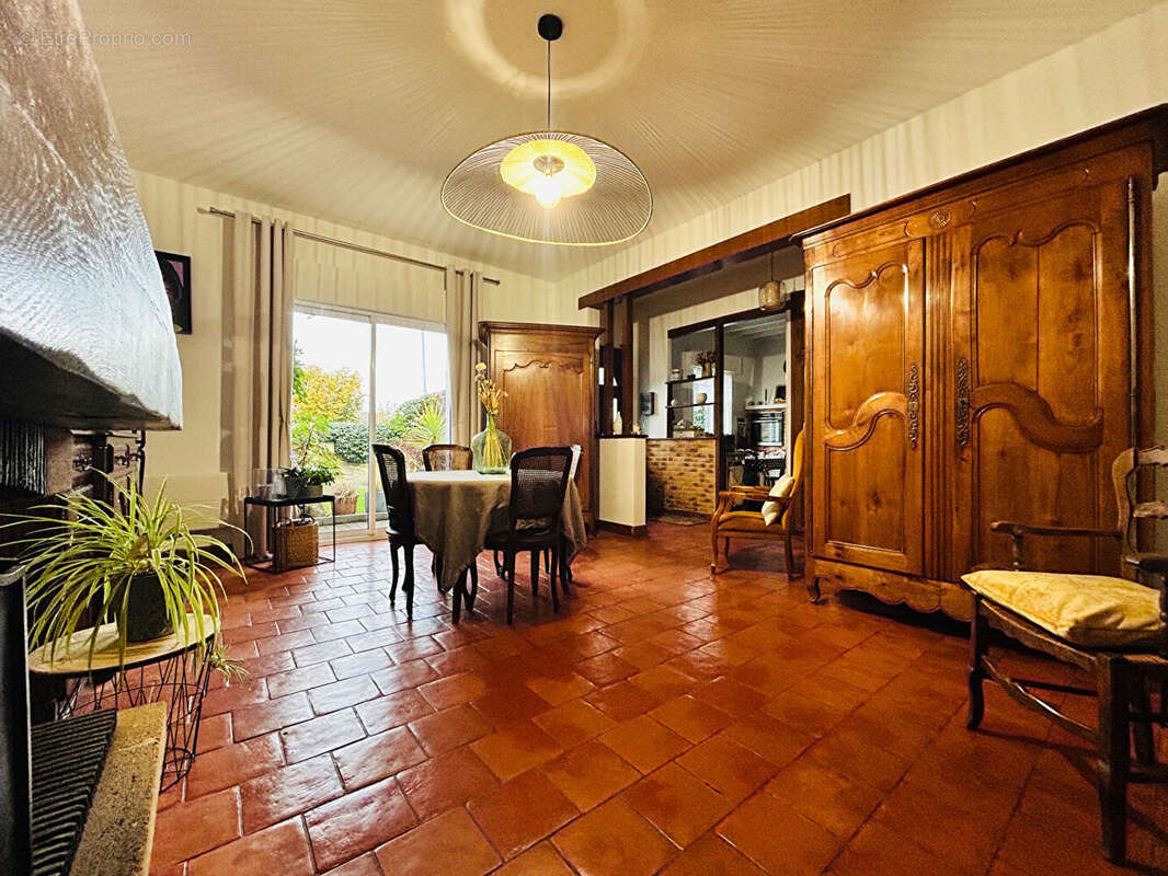 Maison à SARGE-LES-LE-MANS