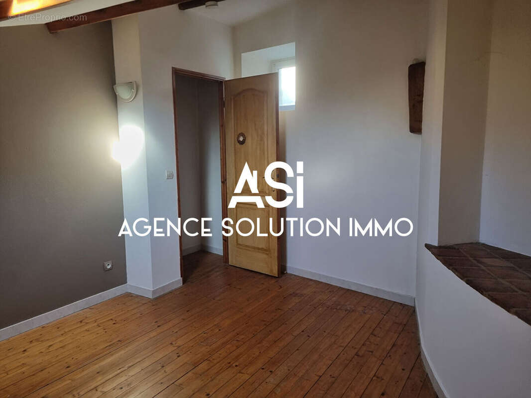 Appartement à VIVIERS