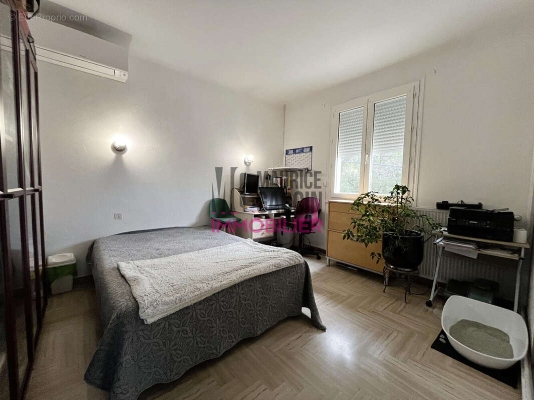 Maison à L'ISLE-SUR-LA-SORGUE