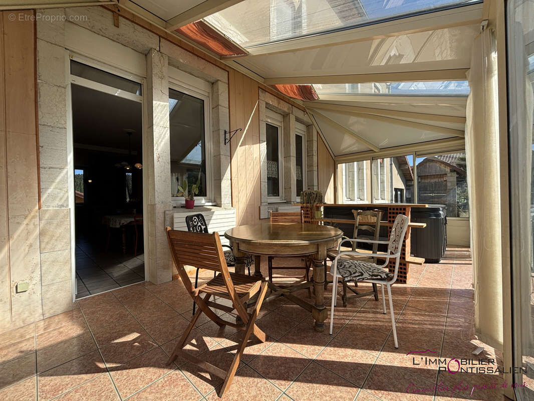Maison de caractere - 200 m2 - longevilles mont d'or - photo 11
