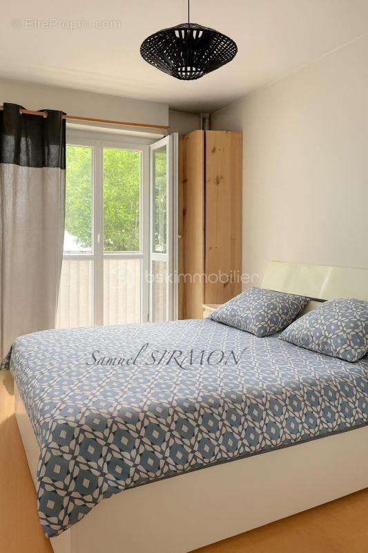 Appartement à L'ILE-SAINT-DENIS