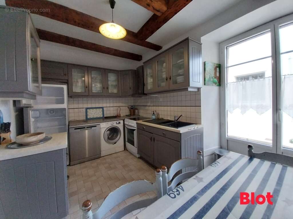 Maison 100 m² à Cancale  - photo 3