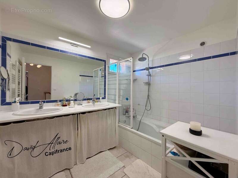 Maison à LA BATIE-NEUVE