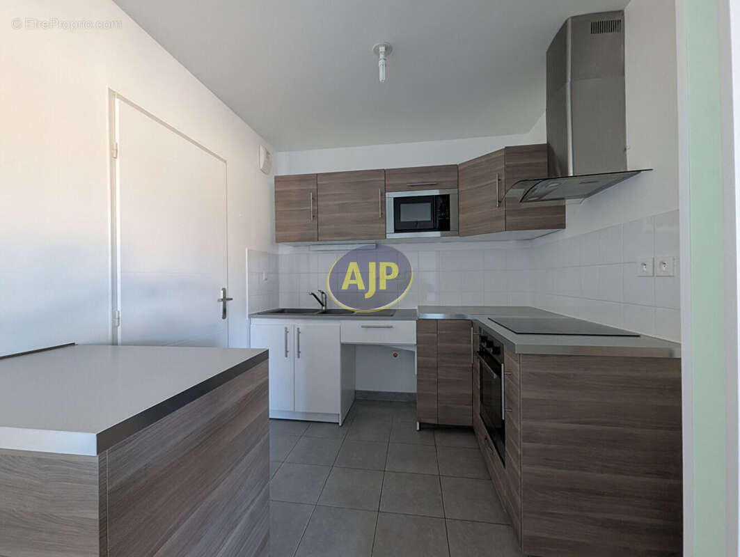 Appartement à SAINT-SEBASTIEN-SUR-LOIRE