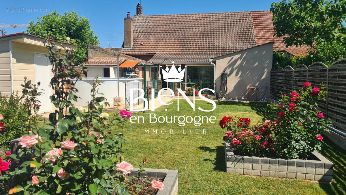 Maison à SEURRE