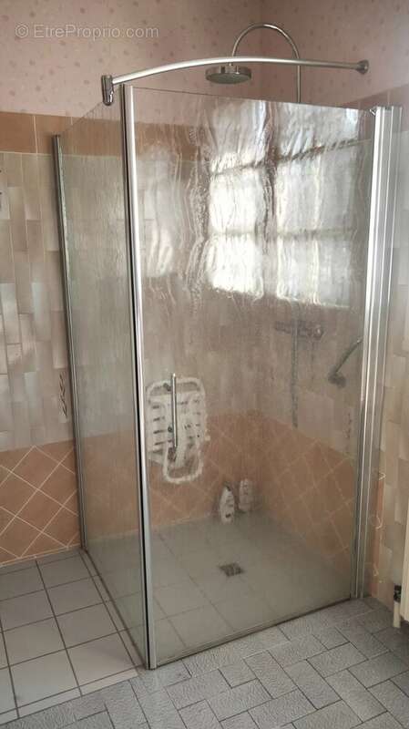 Pavillon 115m2, 2 mns de Vouillé(800m2 terrain) - photo 13