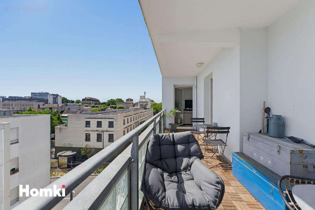 Appartement à BORDEAUX