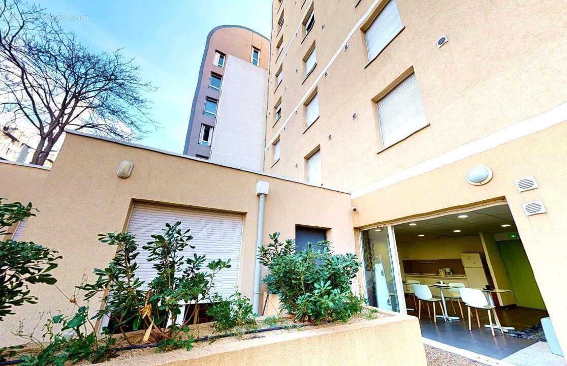 INVESTISSEMENT LOCATIF  MARSEILLE  Résidence étudiante Studéa Marseille Timone - 6,12% de rentabilité - photo 9
