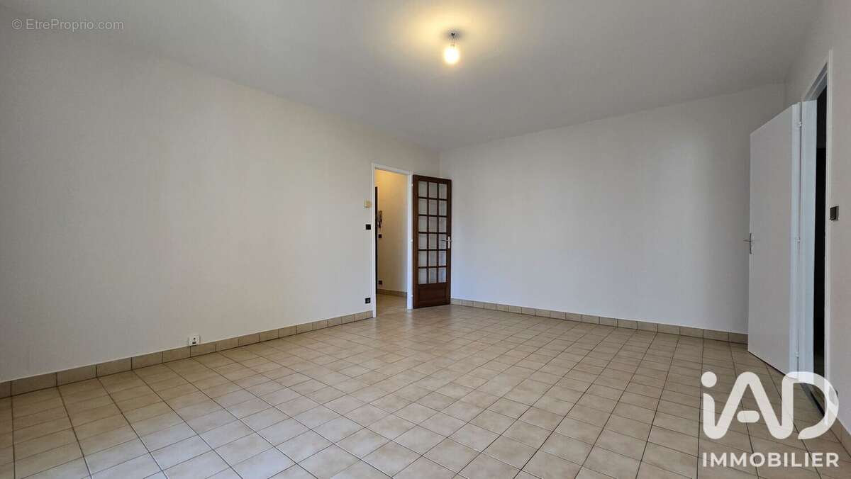 Appartement 65 m² à Niort  - photo 3