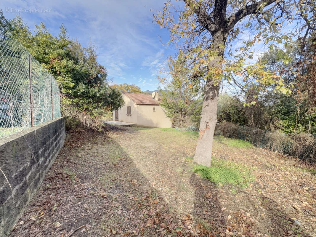Maison 58 m² à San-Giuliano  - photo 2