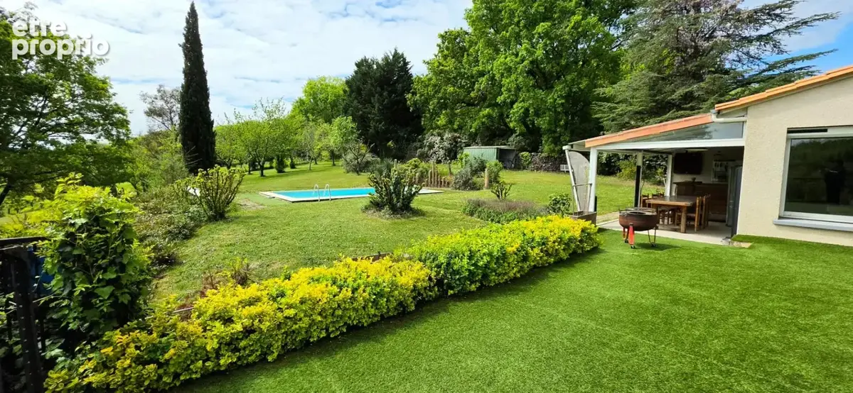Maison avec sous sol parc et piscine - photo 2