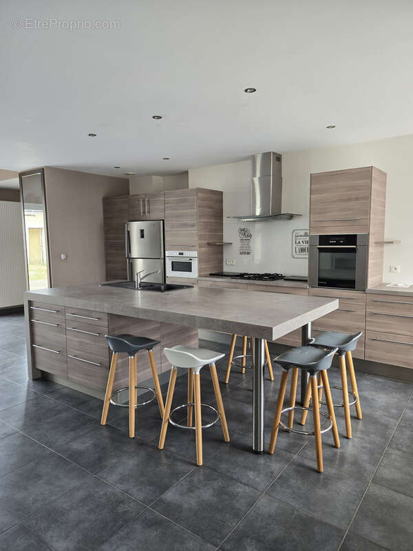 Maison 190 m2 - Coup de coeur ! - photo 2