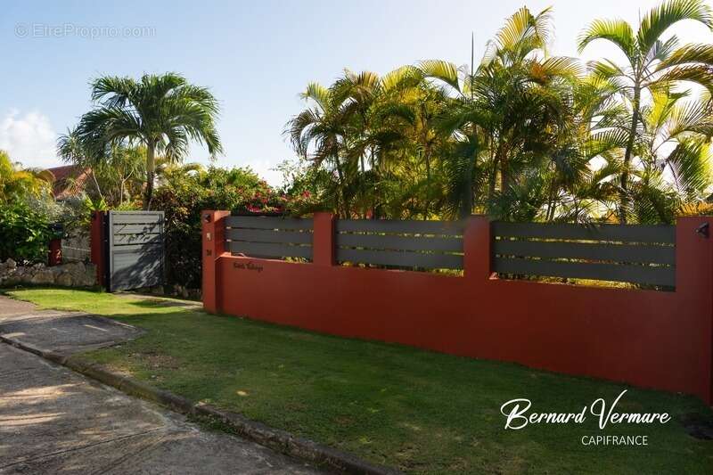 Maison à GRAND-BOURG
