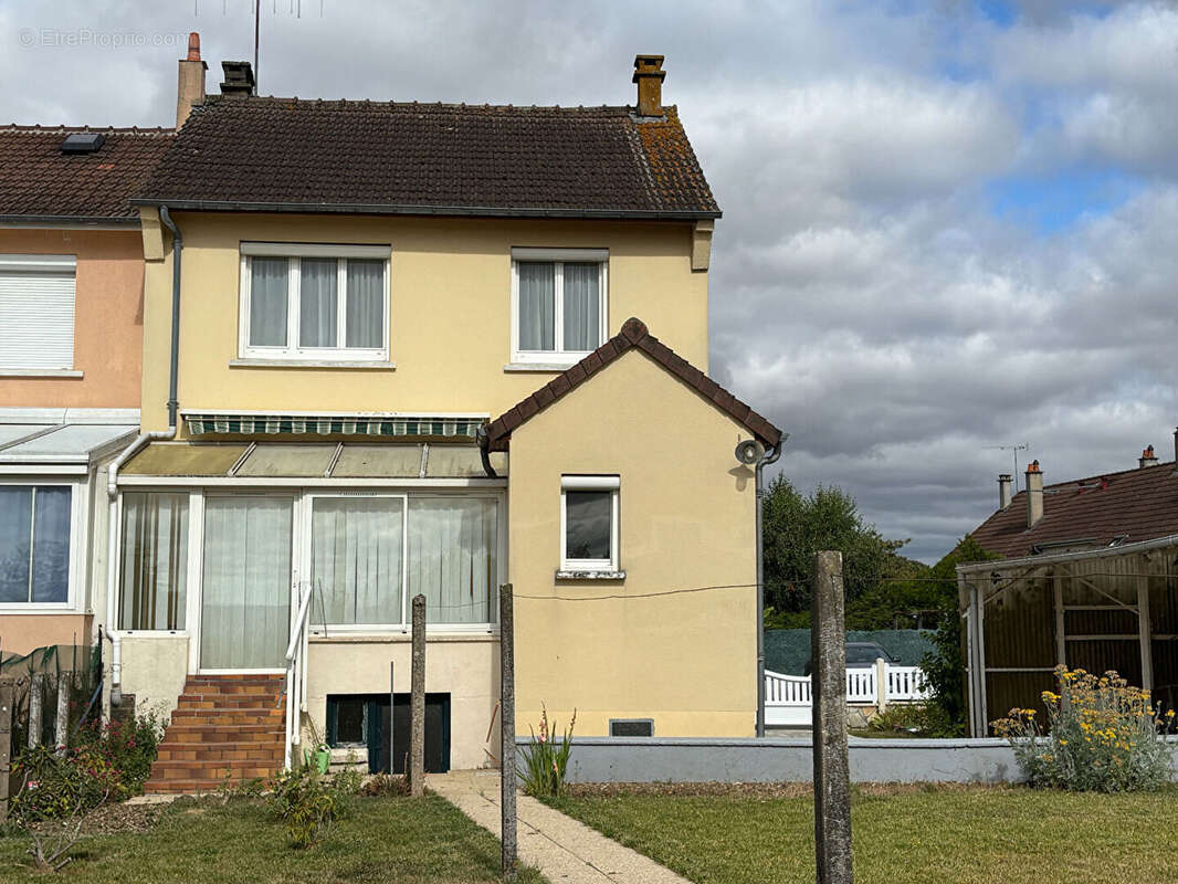 Maison à LA FERTE-BERNARD