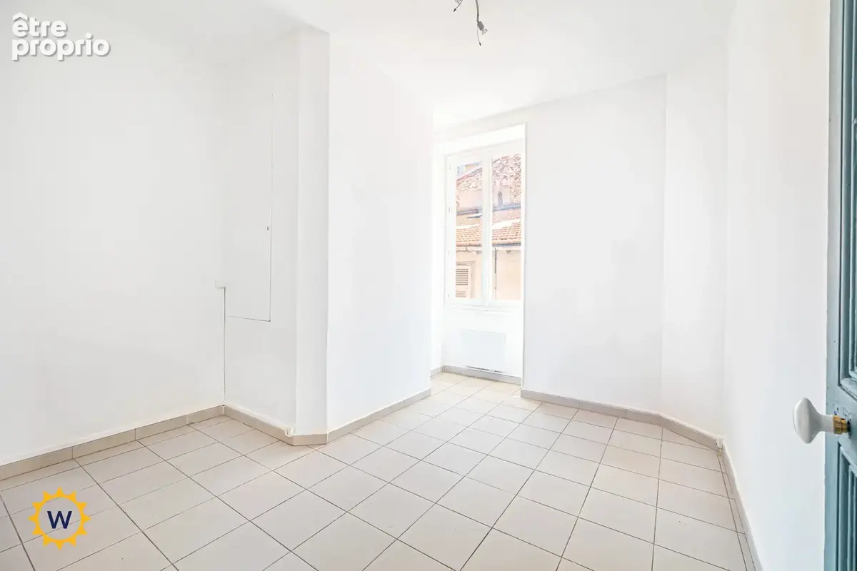Nice le port rue bonaparte – 3/4 pièces traversant 65 m² – balcon – ascenseur - photo 12