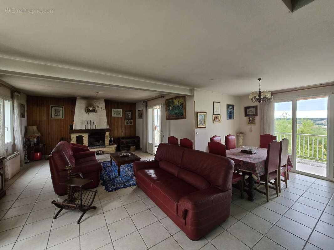 Maison à SAINTE-CROIX