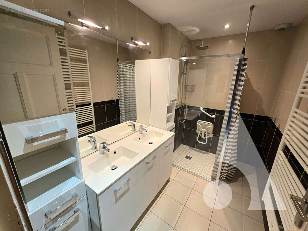 Maison à SAINT-ANDRE-LES-VERGERS