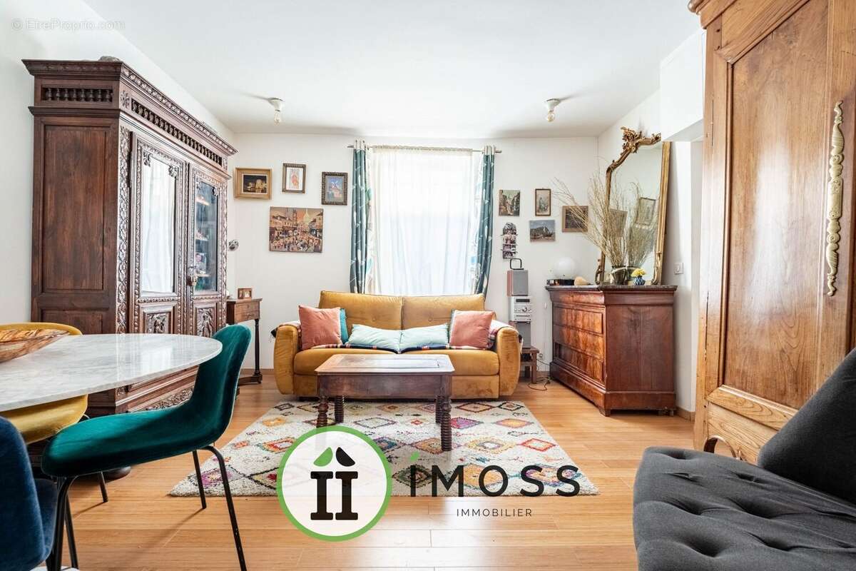 Appartement à PARIS-18E