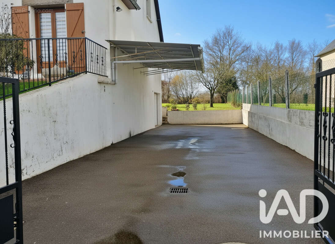 Maison 148 m² à Ambrieres-Les-Vallees  - photo 3