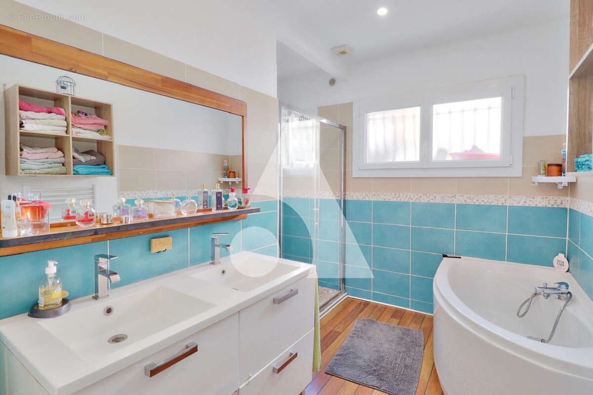 Maison à LES PENNES-MIRABEAU