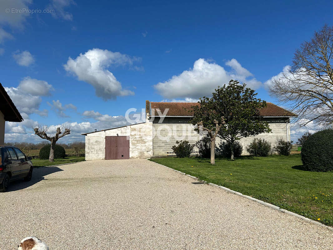 Maison à AUCAMVILLE