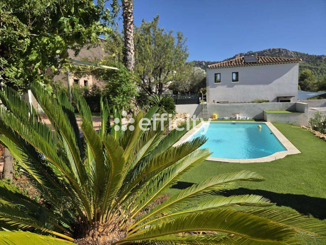 Maison 136 m² à Le Castellet  - photo 14