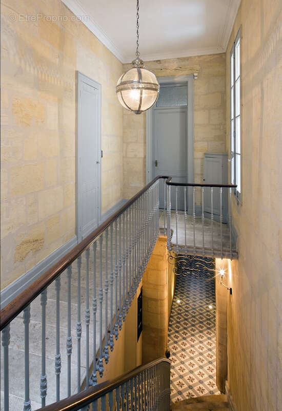 4 pièces de charme avec terrasses - Quartier Pey Berland - photo 14