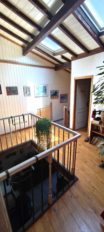 Maison à acheter à Cournon-D'Auvergne 4 chambres, cour sans vis-à-vis - photo 14