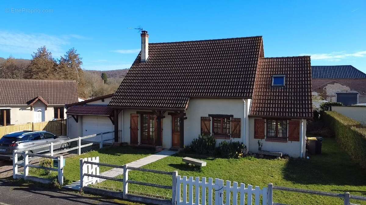 Maison à ROMILLY-SUR-ANDELLE