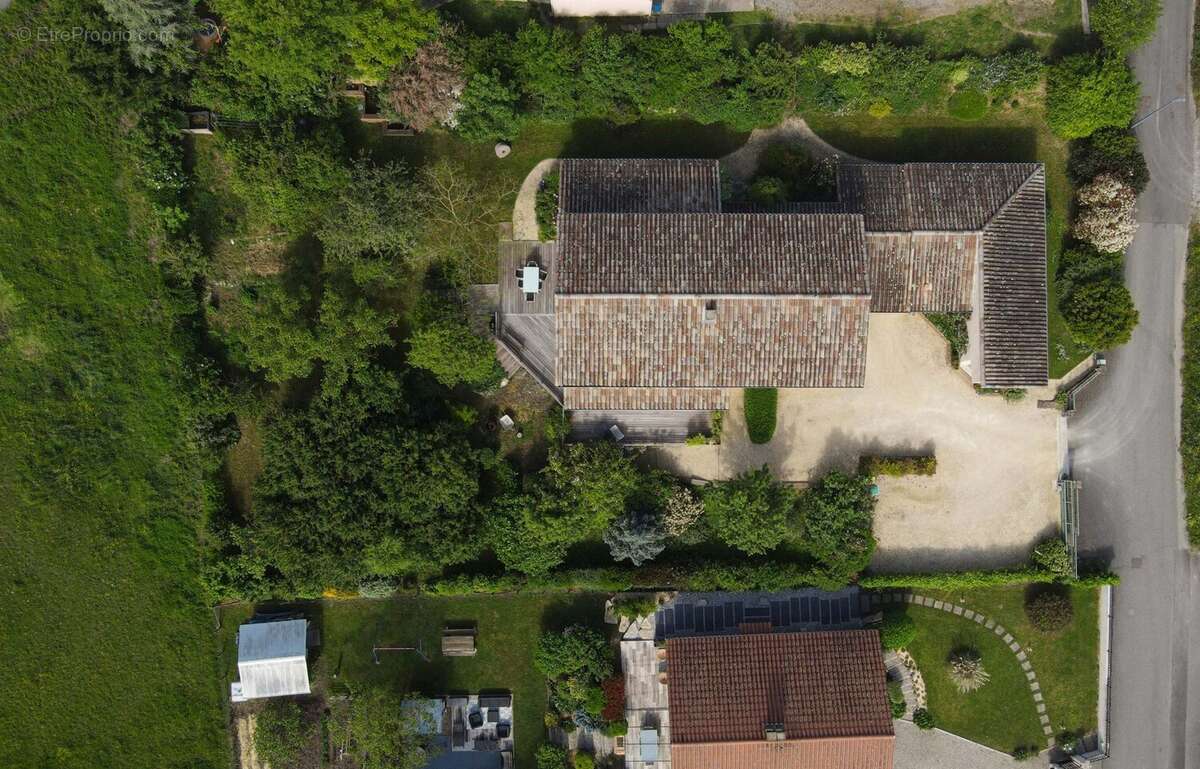 Maison à MORNANT