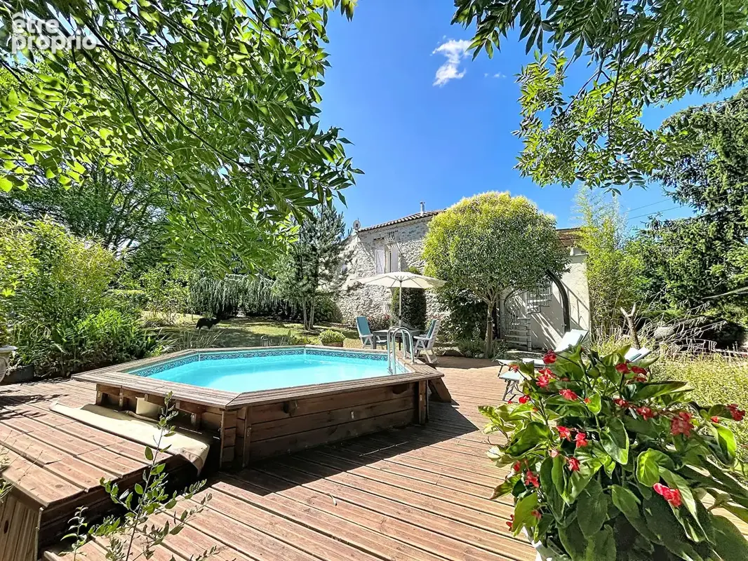 Propriété de caractère de 2 maisons en pierre, 2 piscines avec vue imprenable. - photo 12