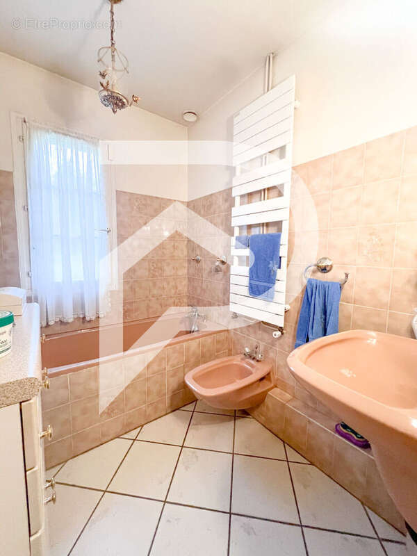 Maison à MONTLIGNON