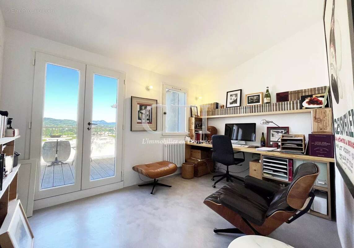 Maison à VAISON-LA-ROMAINE