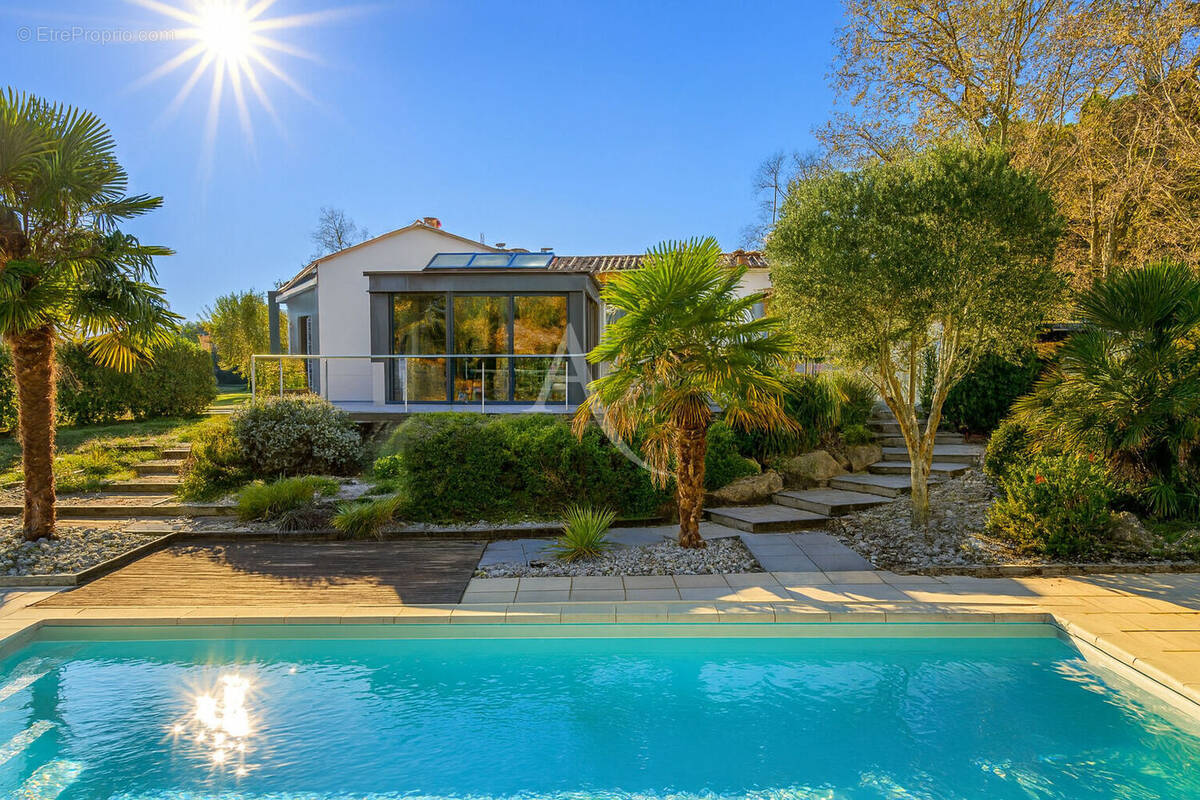 Maison à LA GENETOUZE