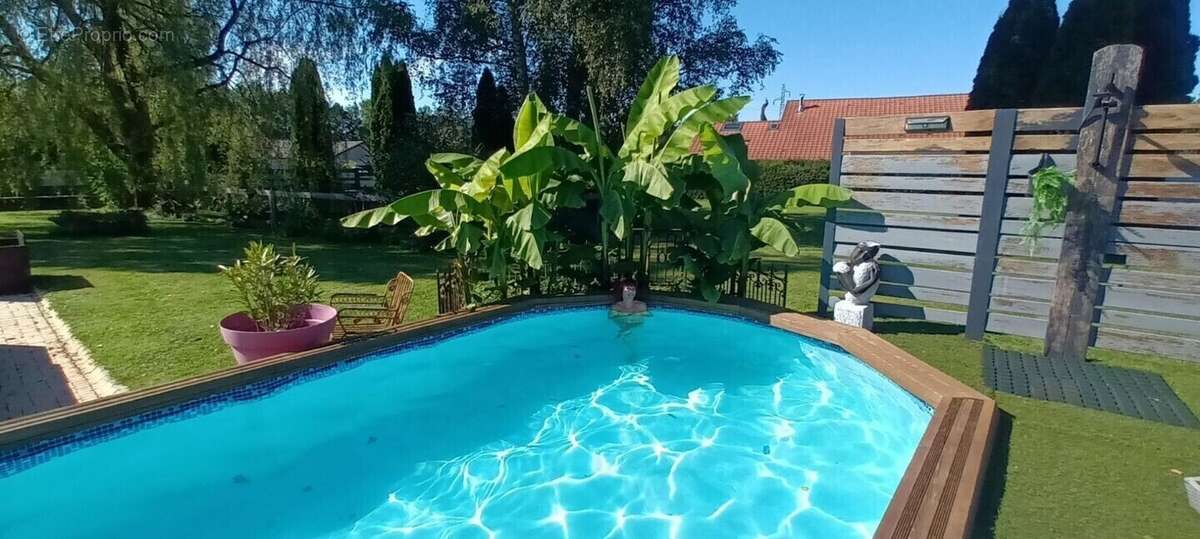Maison 240 m² à Saint-Leonard  - photo 506