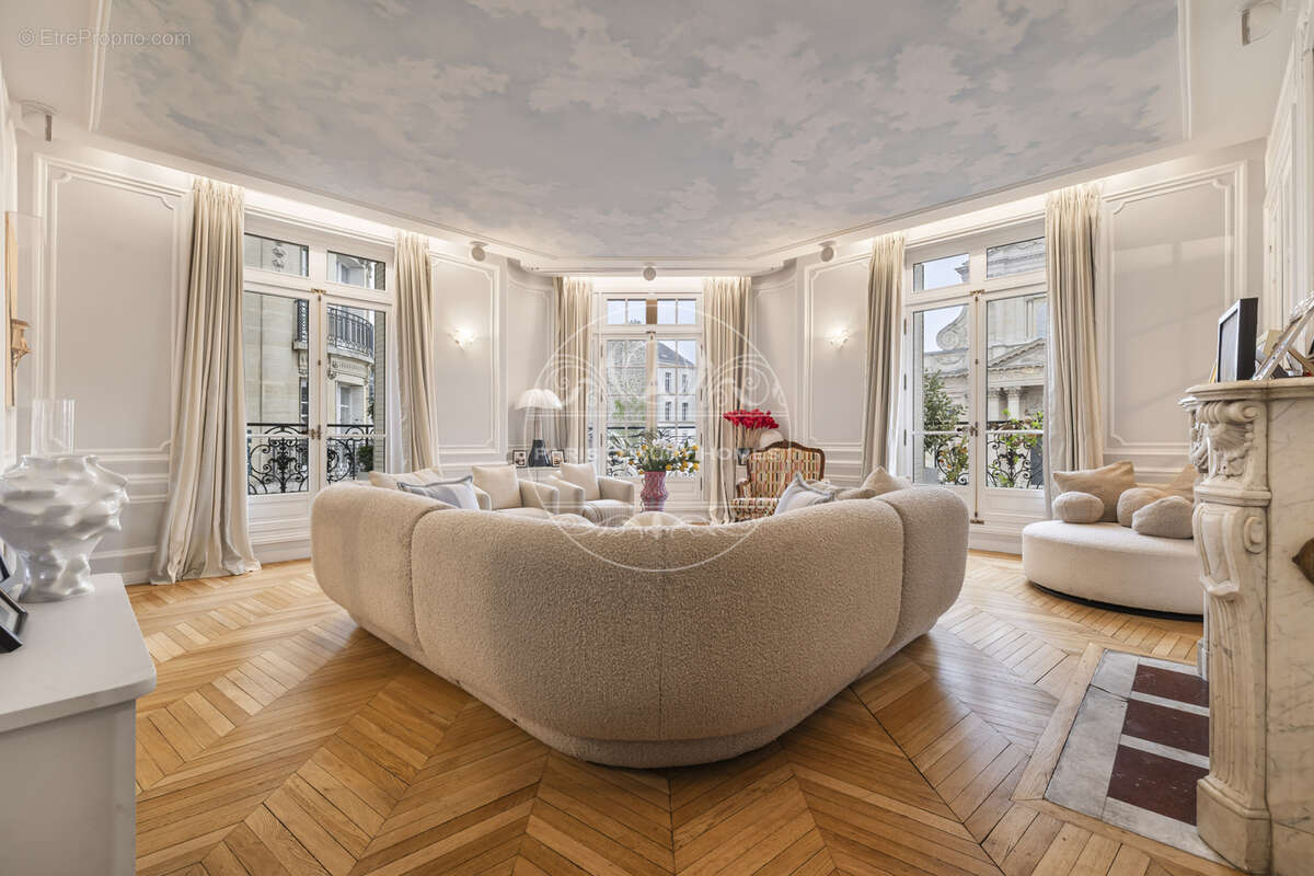 Appartement à PARIS-5E