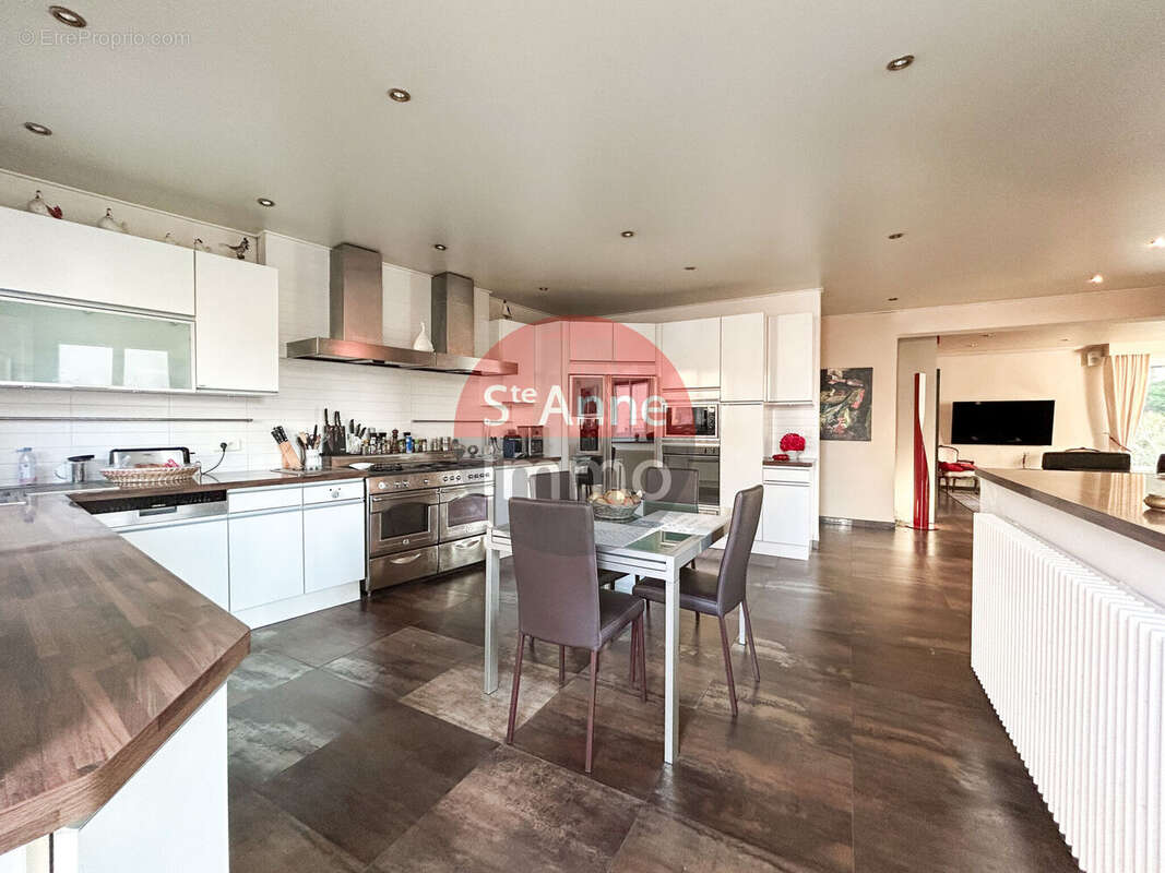 Photo 3 - Maison à ROYE