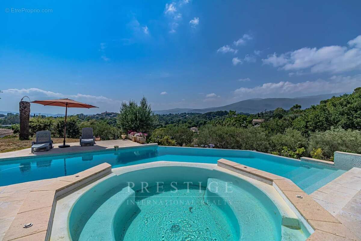 Chateauneuf de grasse, villa florentine 365m² garage, piscine, terrain 4000m² - photo 15