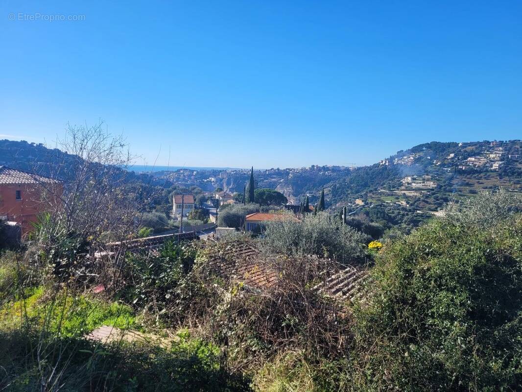 Terrain à NICE