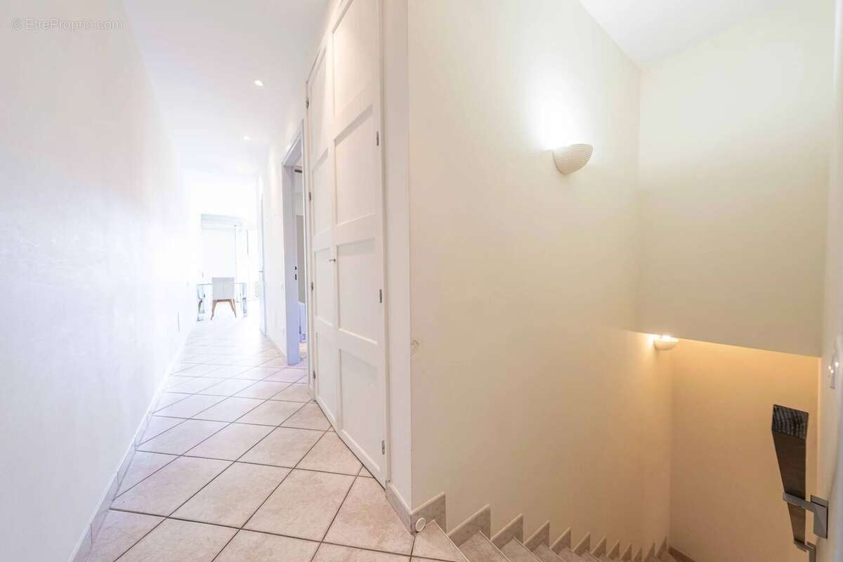 Appartement à BEAULIEU-SUR-MER