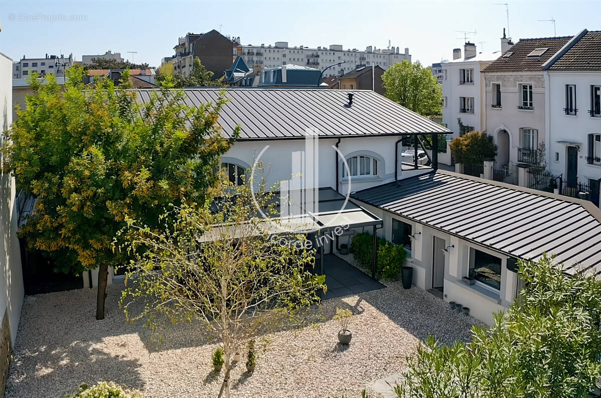 Maison à ASNIERES-SUR-SEINE