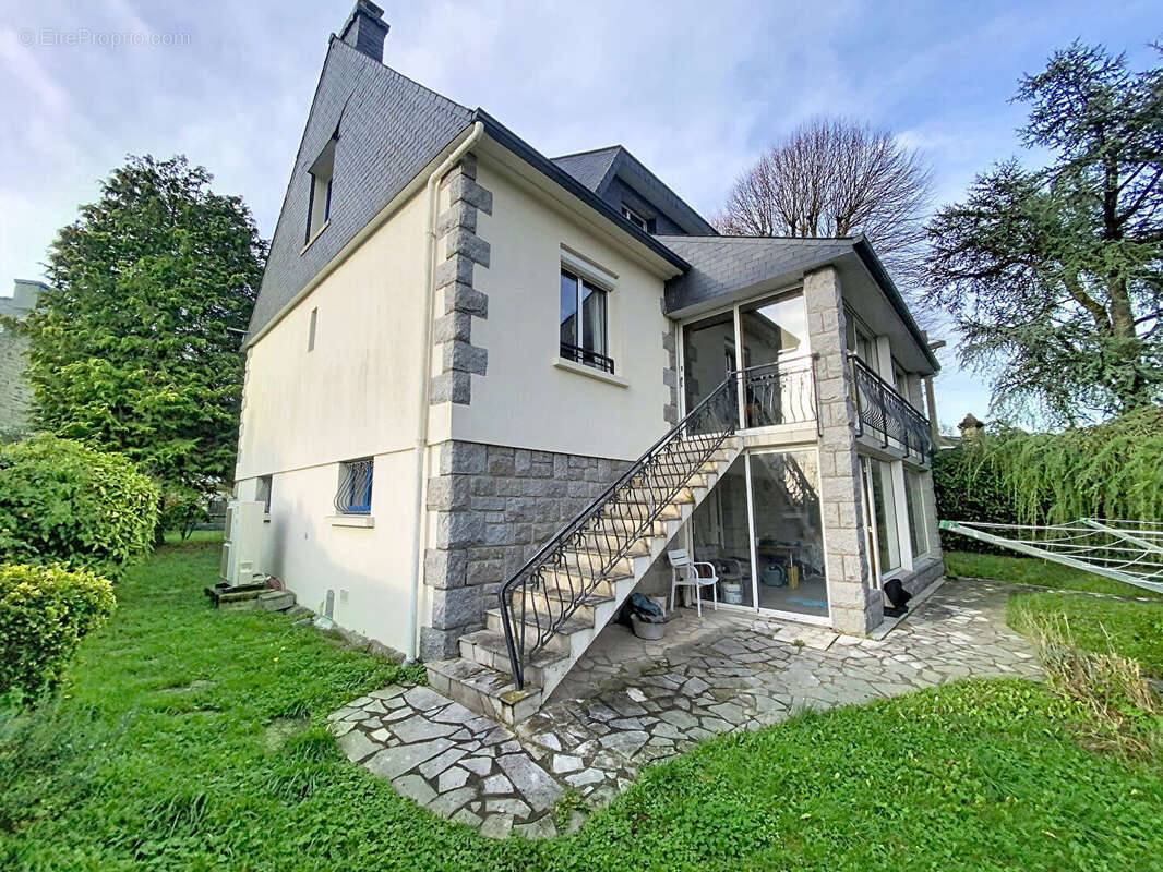 Maison à NOYAL-MUZILLAC
